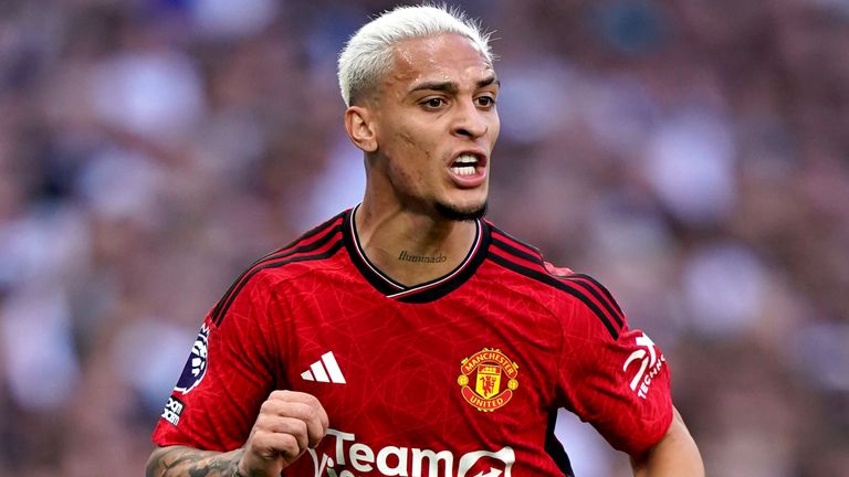 Ch&iacute;nh thức! Man United b&aacute;o tin cực vui cho 