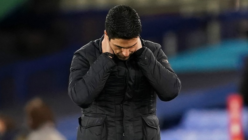 Arsenal đ&oacute;n 3 