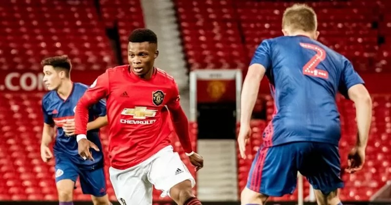 Hat-trick kiến tạo trong 5 ph&uacute;t, cựu sao M.U l&agrave;m chấn động trời &Acirc;u - Ảnh 2