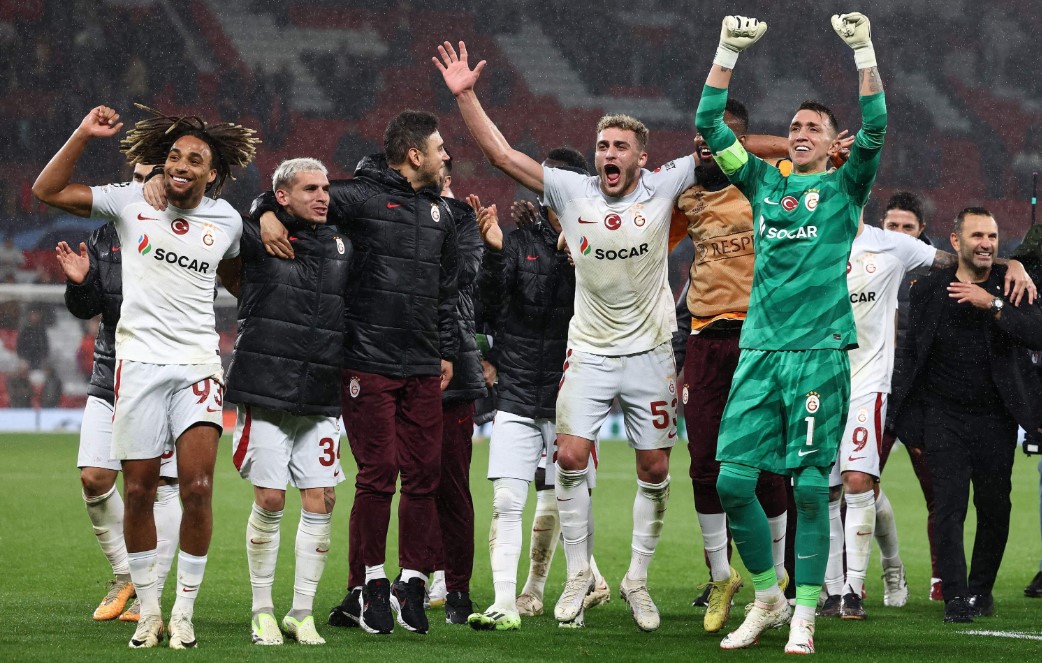 0 điểm b&eacute;t bảng, kịch bản n&agrave;o cho M.U đi tiếp ở Champions League - Ảnh 2