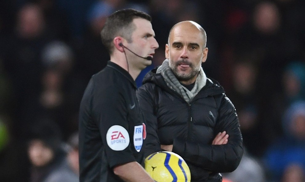 B&ecirc;nh vực Liverpool, Pep Guardiola c&ocirc;ng khai 