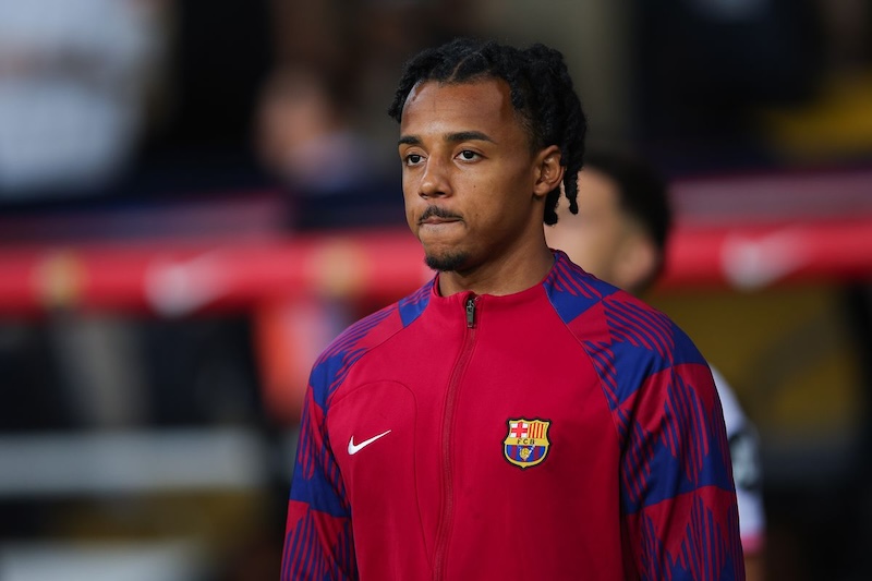 X&aacute;c nhận! Th&ecirc;m trụ cột thứ 2 của Barca 99% lỡ hẹn El Clasico - Ảnh 1