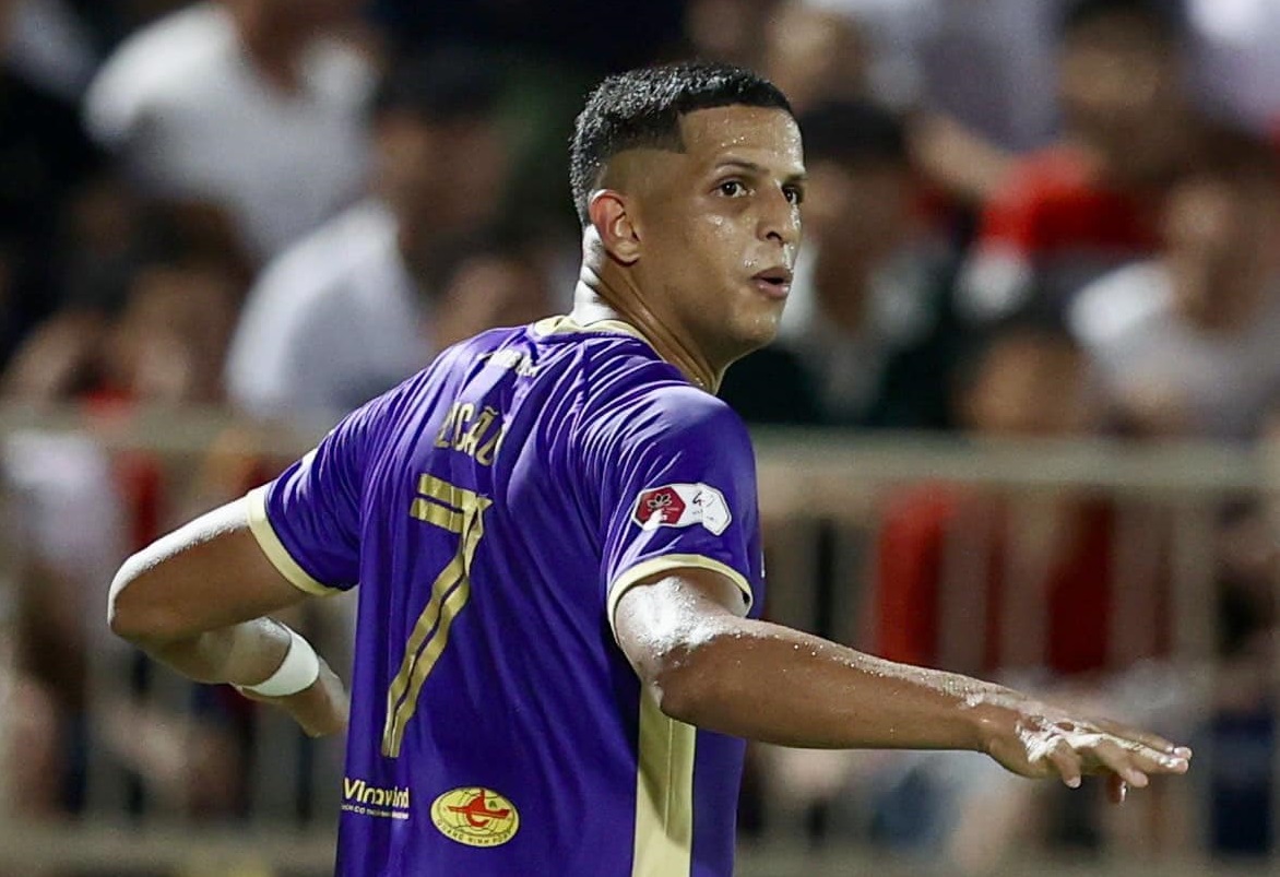 Lucao do Break: G&atilde; du mục kh&oacute; trị của Hải Ph&ograve;ng FC - Ảnh 1