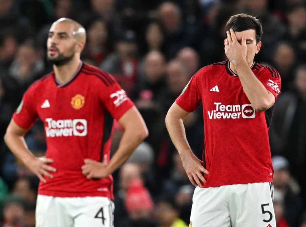 H&agrave;ng thủ dở tệ biến Man United th&agrave;nh cựu vương Carabao Cup - Ảnh 1