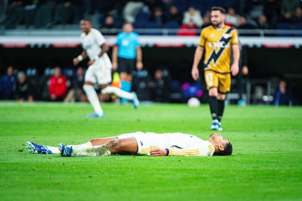 Real Madrid đ&oacute;n tin dữ trước thềm Champions League - Ảnh 1