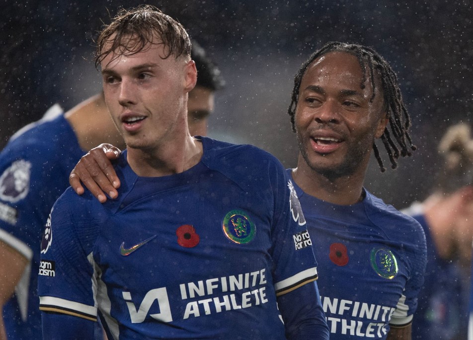 So s&aacute;nh h&agrave;ng c&ocirc;ng 'Big Six' Premier League, MU muối mặt - Ảnh 1