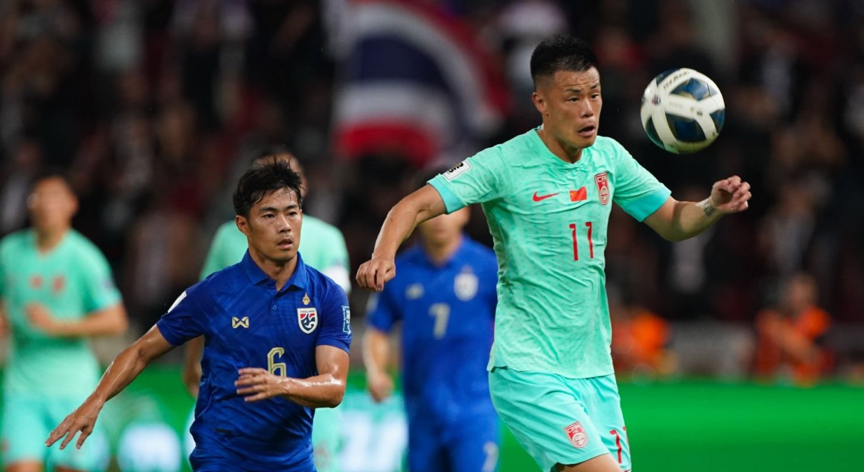 Tuyển Th&aacute;i Lan 1-2 Trung Quốc: Trận thua ngược cay đắng tr&ecirc;n s&acirc;n nh&agrave; - Ảnh 1