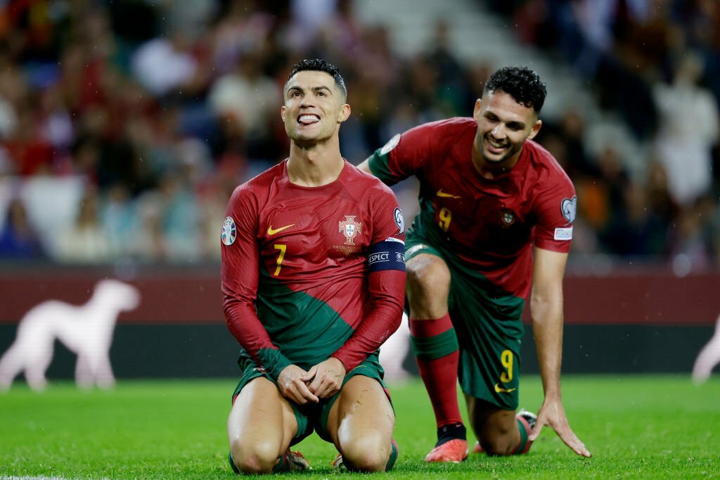 Loạt thống k&ecirc; ấn tượng của Ronaldo sau trận thắng Liechtenstein - Ảnh 1