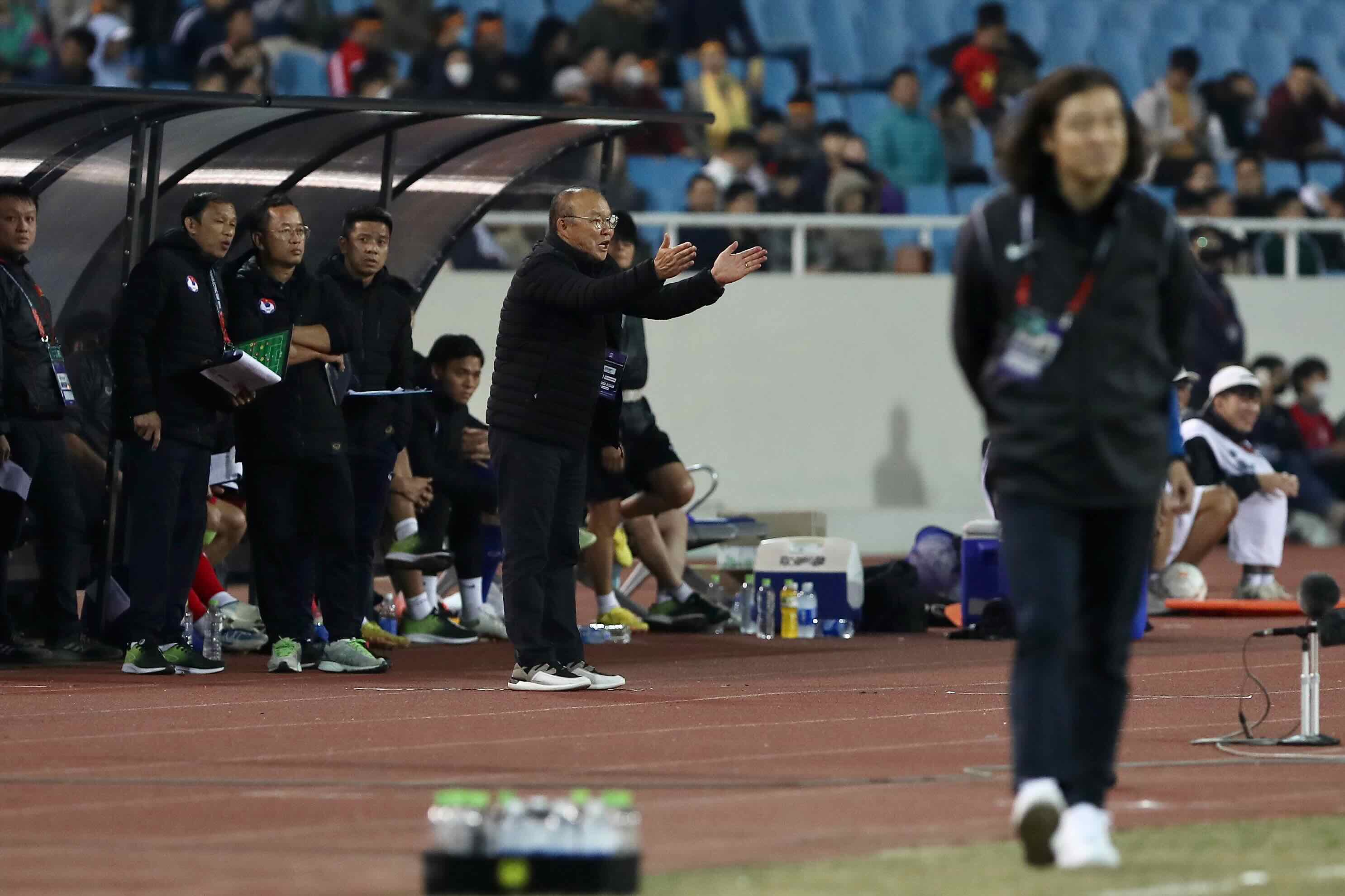 HLV Park ch&iacute;nh thức l&ecirc;n tiếng về tin đồn dẫn tuyển Th&aacute;i  - Ảnh 1