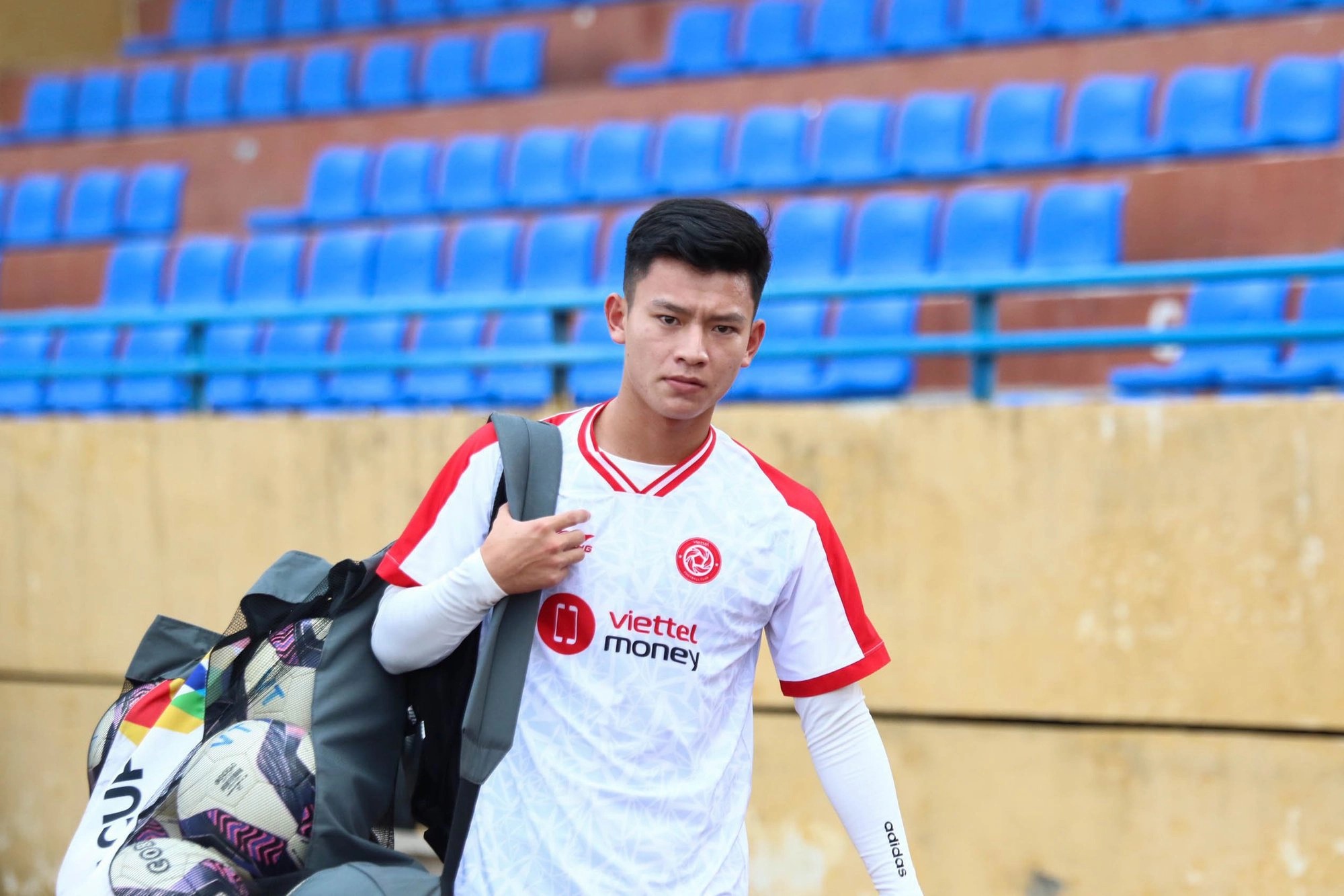 Phan Tuấn T&agrave;i &ndash; Hậu vệ đẹp trai được thầy Troussier hết mực tin tưởng - Ảnh 3