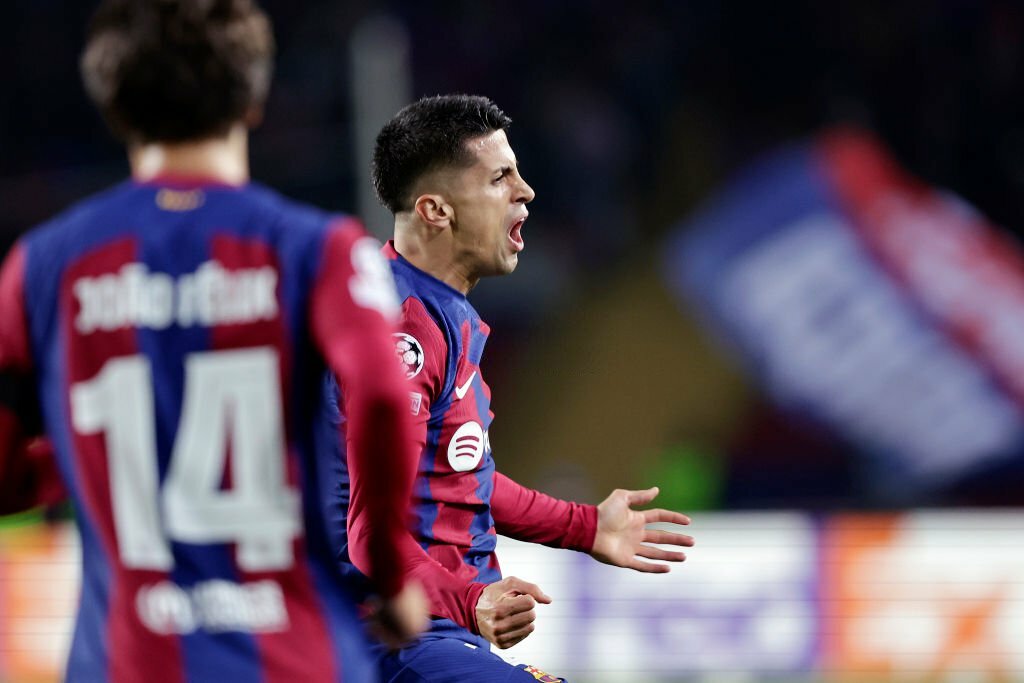 Bộ đ&ocirc;i Bồ Đ&agrave;o Nha l&ecirc;n tiếng, Barca vất vả ngược d&ograve;ng Porto - Ảnh 1