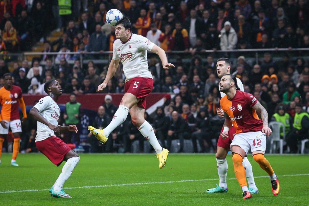 Onana ho&aacute; tội đồ, MU đứng trước nguy cơ bị loại - Ảnh 1