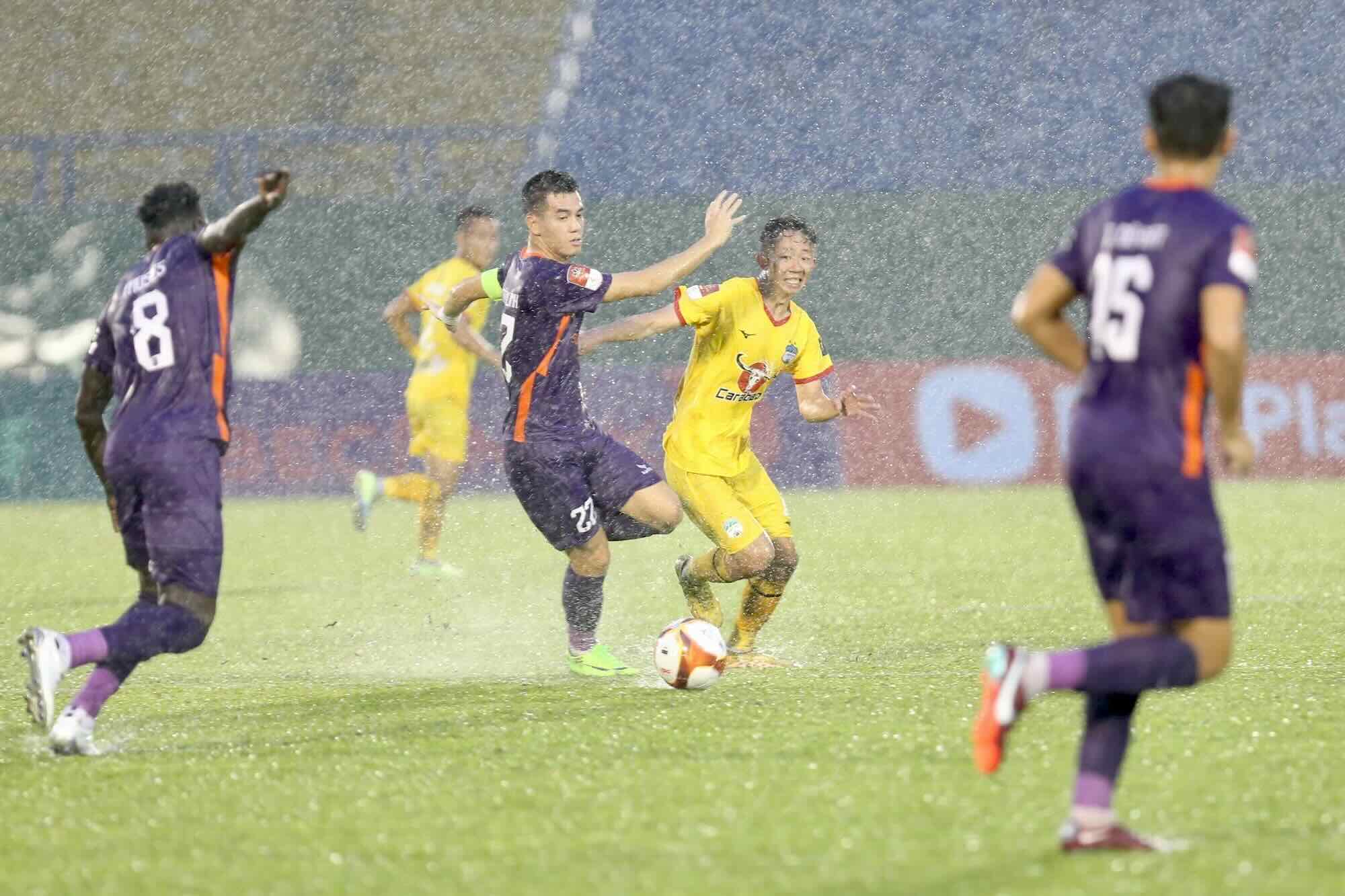 Kiatisuk n&oacute;i g&igrave; khi HAGL 4 trận kh&ocirc;ng thắng? - Ảnh 1