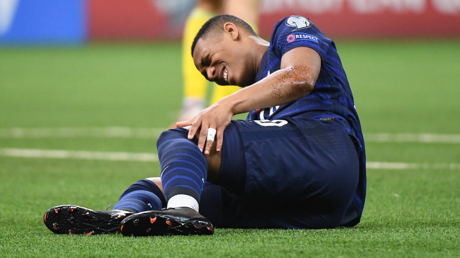 Manchester United chờ đợi các lời đề nghị cho Anthony Martial ở kì chuyển nhượng mùa đông - Ảnh 4