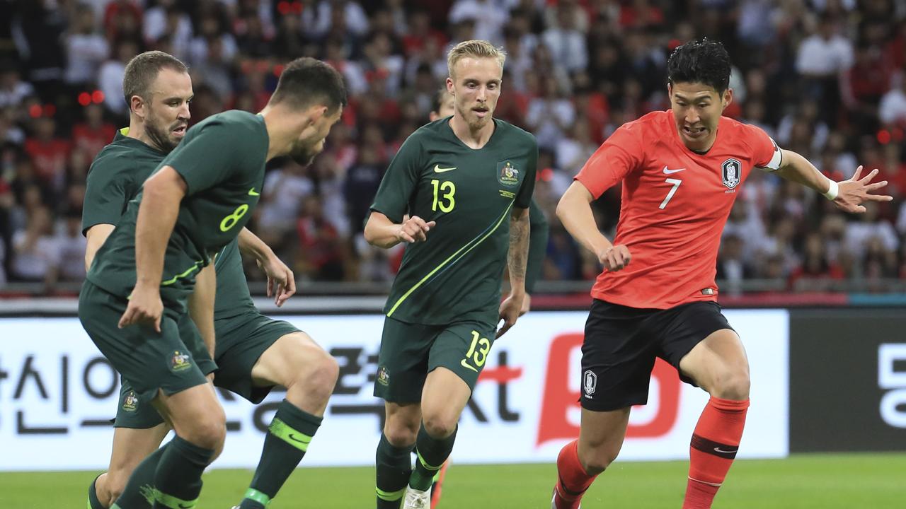X&aacute;c định 4 cặp tứ kết Asian Cup 2023: Nhật Bản gặp Iran, H&agrave;n Quốc đối đầu Australia - Ảnh 1