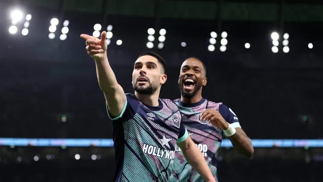 'Người h&ugrave;ng Argentina' bị đồng nghiệp ở Ngoại hạng Anh dọa đ&aacute;nh - Ảnh 1