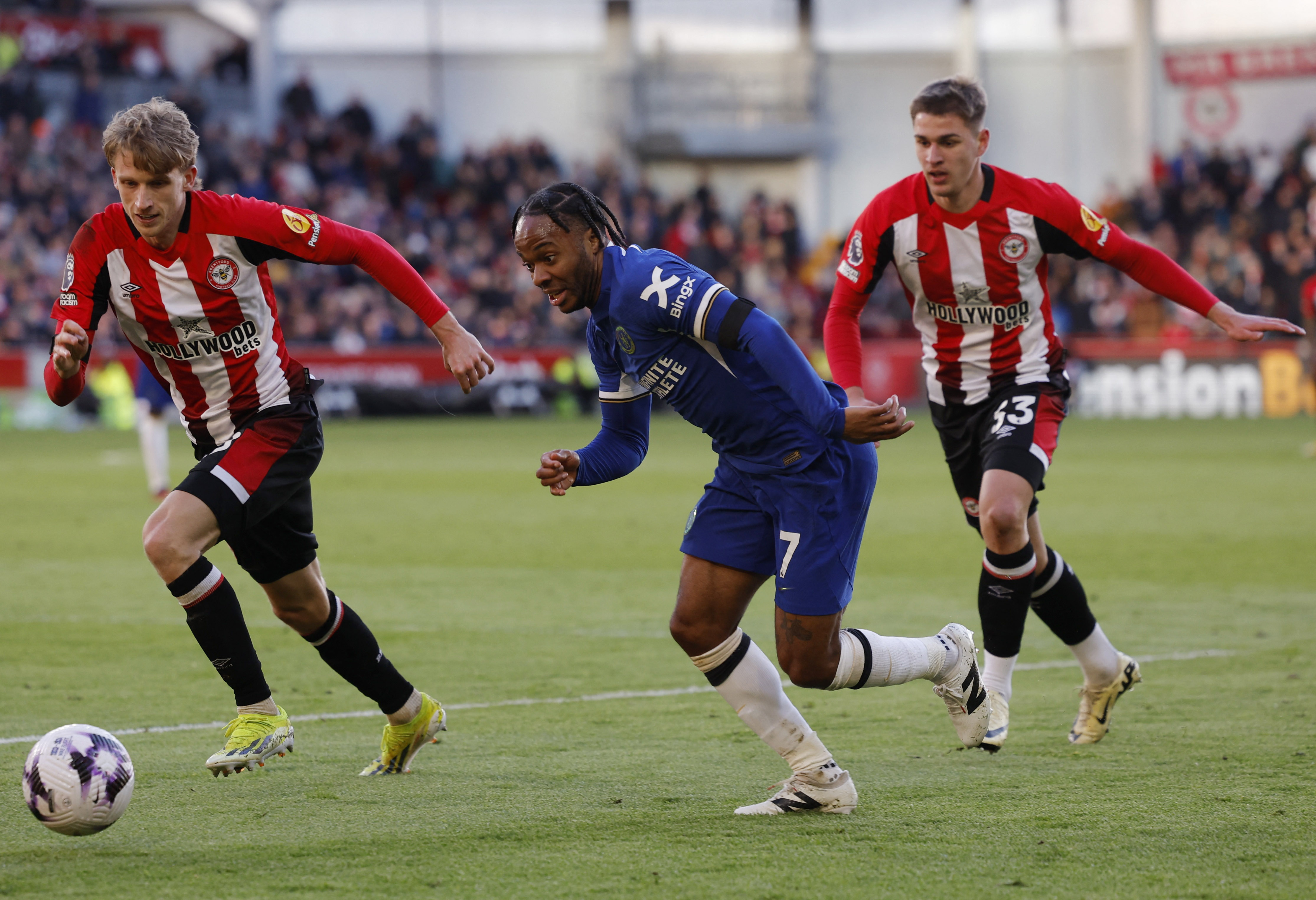 Chelsea h&ograve;a kịch t&iacute;nh 2-2 trước Brentford - Ảnh 1