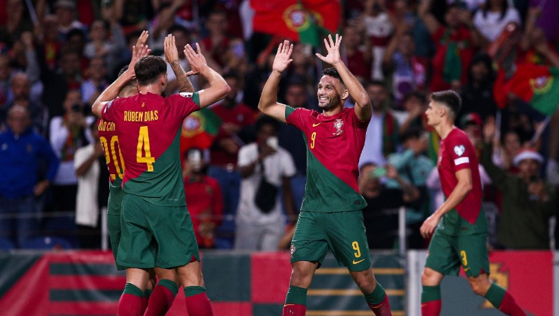 Huyền thoại Ph&aacute;p: 