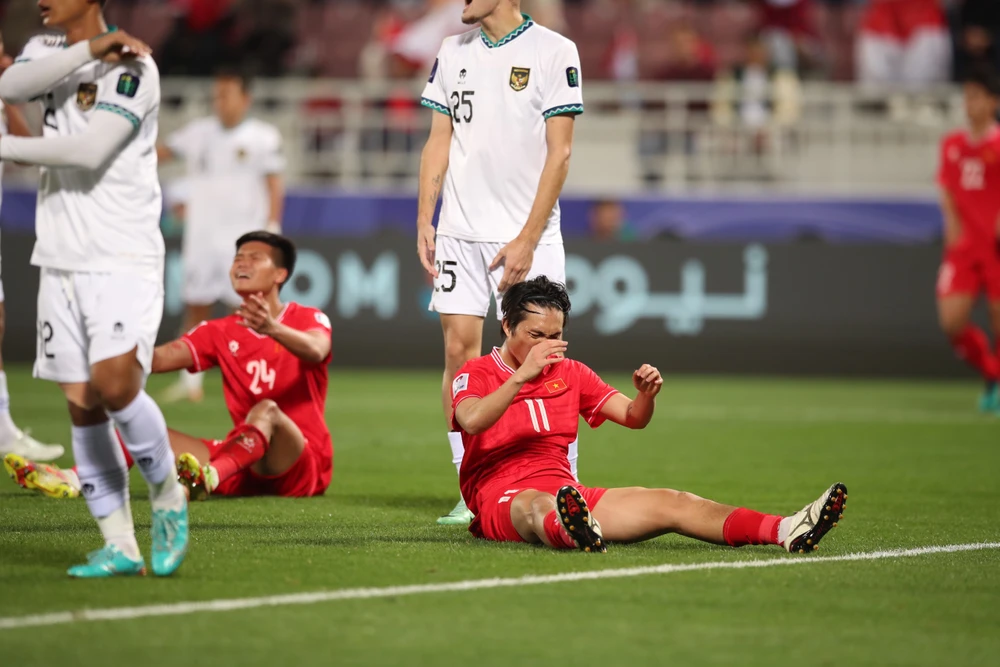 Sốt v&eacute; trận quyết chiến tuyển Việt Nam gặp Indonesia - Ảnh 1