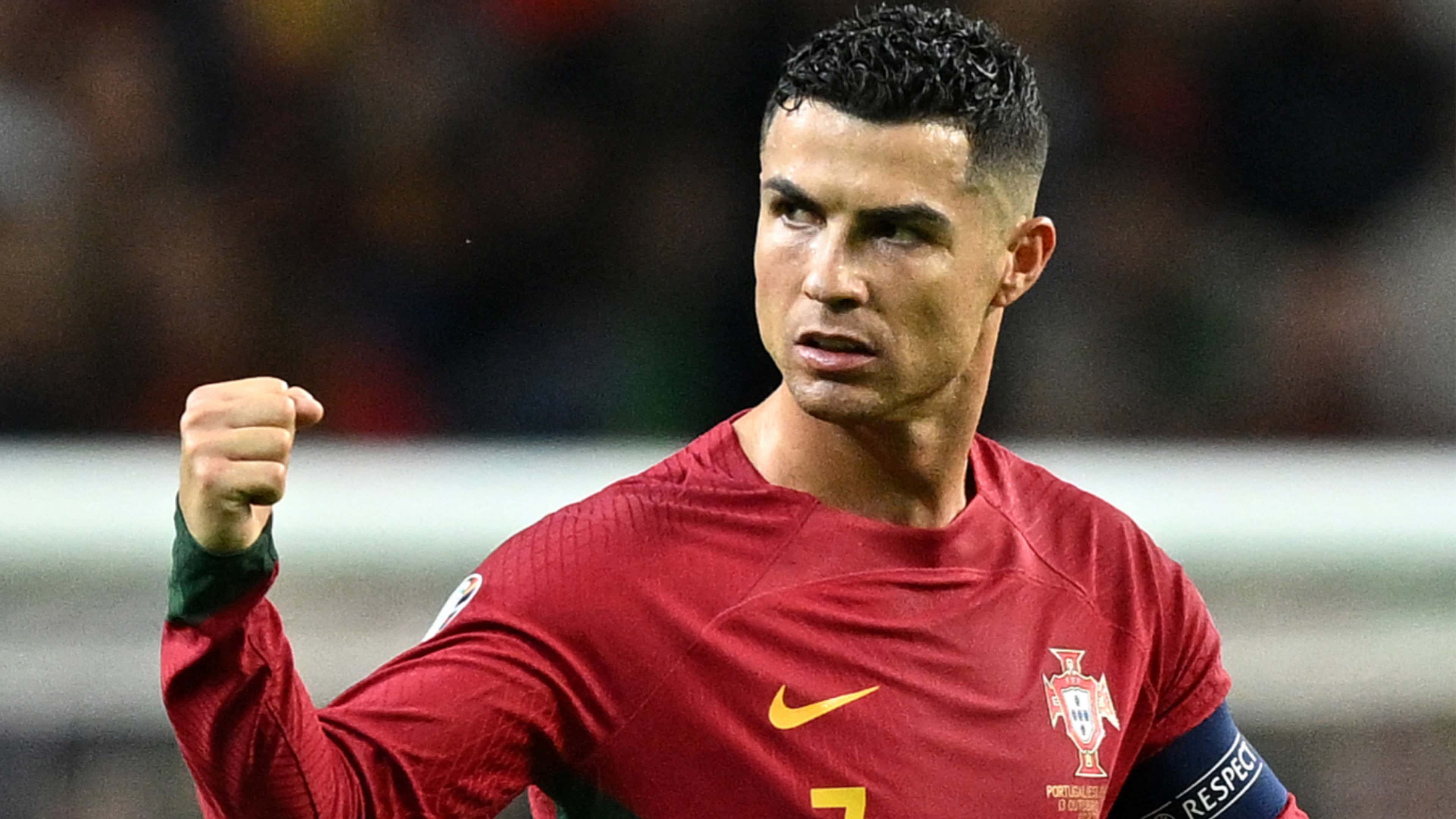 Messi v&agrave; Ronaldo c&ugrave;ng bị gạch t&ecirc;n khỏi ĐTQG - Ảnh 1