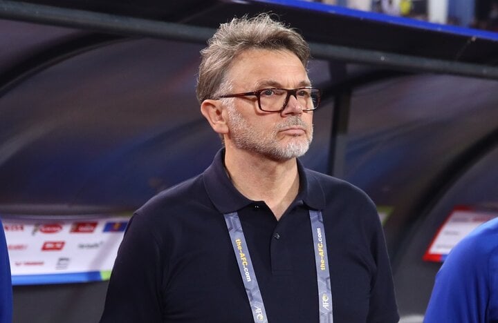 VFF kh&ocirc;ng mất số tiền lớn đền b&ugrave; cho HLV Troussier - Ảnh 1