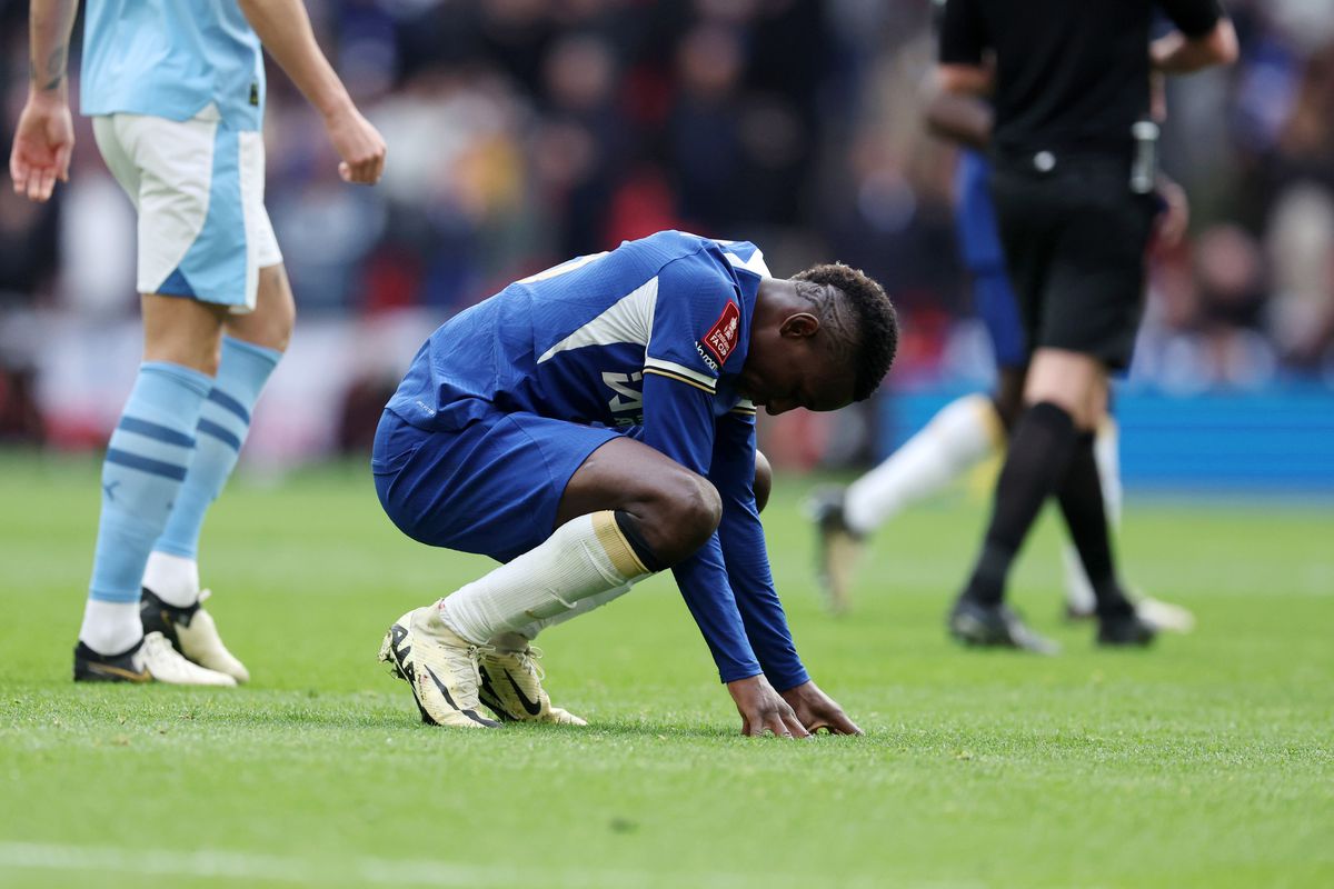 Hạ gục Chelsea, Man City chờ MU ở chung kết FA Cup - Ảnh 1