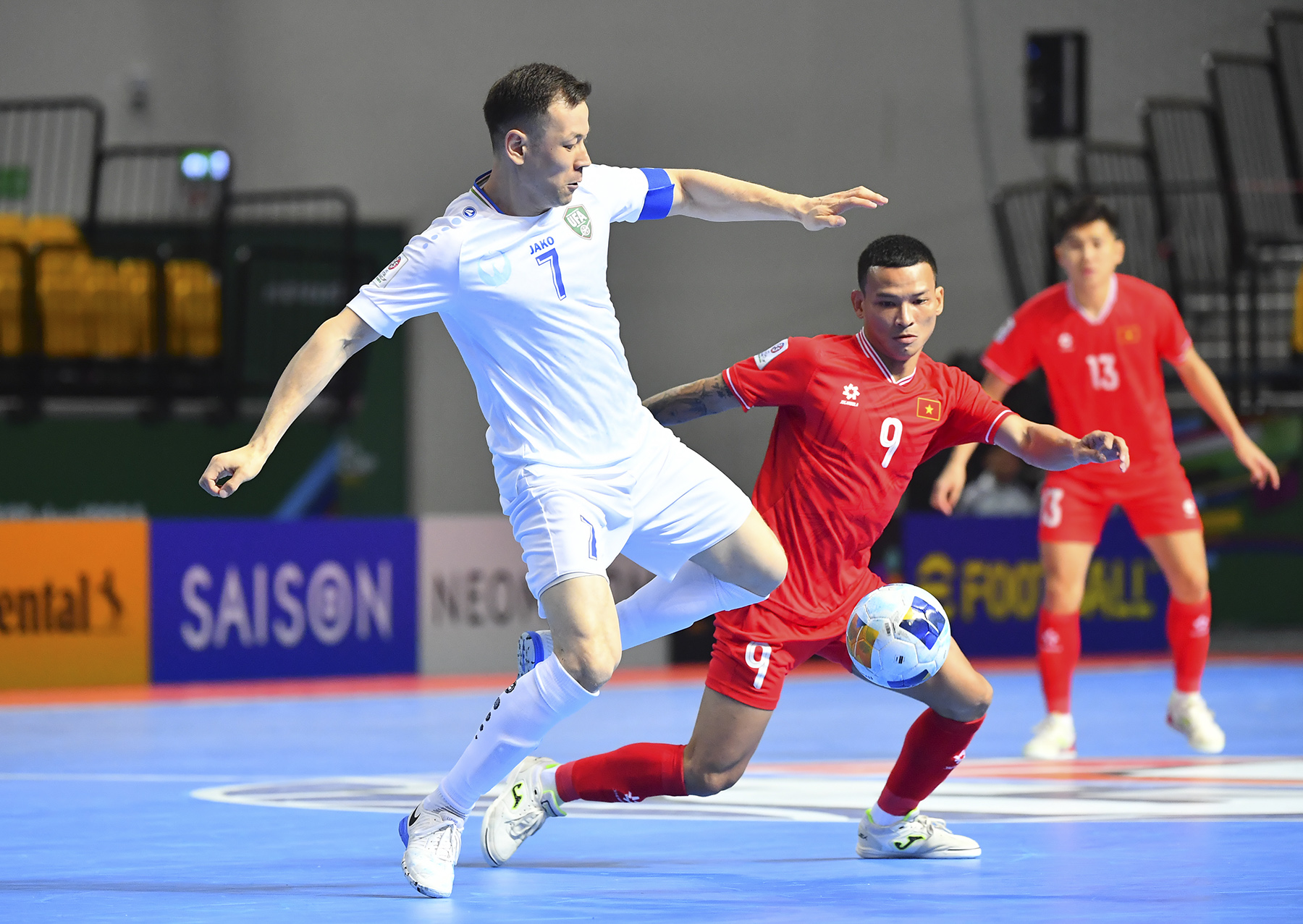 Thua đau đớn trước Uzbekistan, Futsal Việt Nam c&ograve;n cơ hội dự World Cup - Ảnh 1