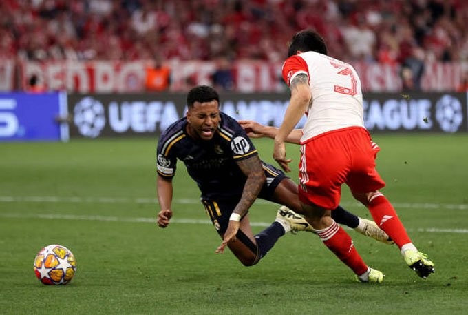 Vinicius lập c&uacute; đ&uacute;p, Real Madrid may mắn tho&aacute;t thua Bayern Munich - Ảnh 1