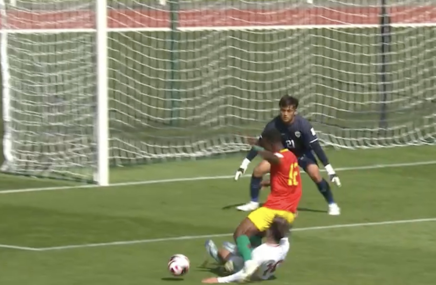 B&aacute;o Indonesia nổi giận, đ&ograve;i VAR để c&ocirc;ng bằng - Ảnh 2