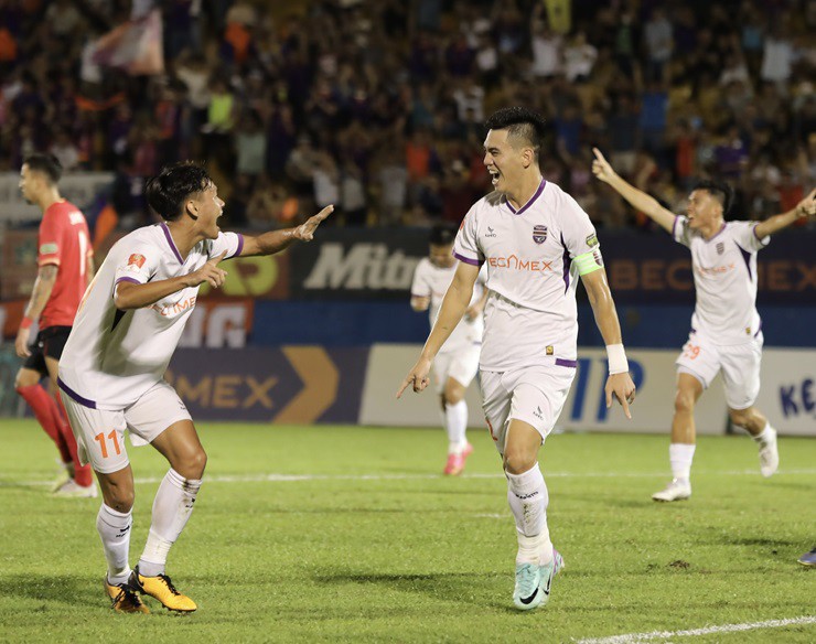 C&ocirc;ng an H&agrave; Nội thảm bại sau khi chia tay HLV Kiatisuk - Ảnh 1