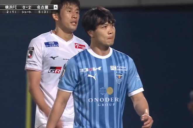 V&igrave; sao C&ocirc;ng Phượng bị thay ra s&acirc;n sau 16 ph&uacute;t? - Ảnh 1