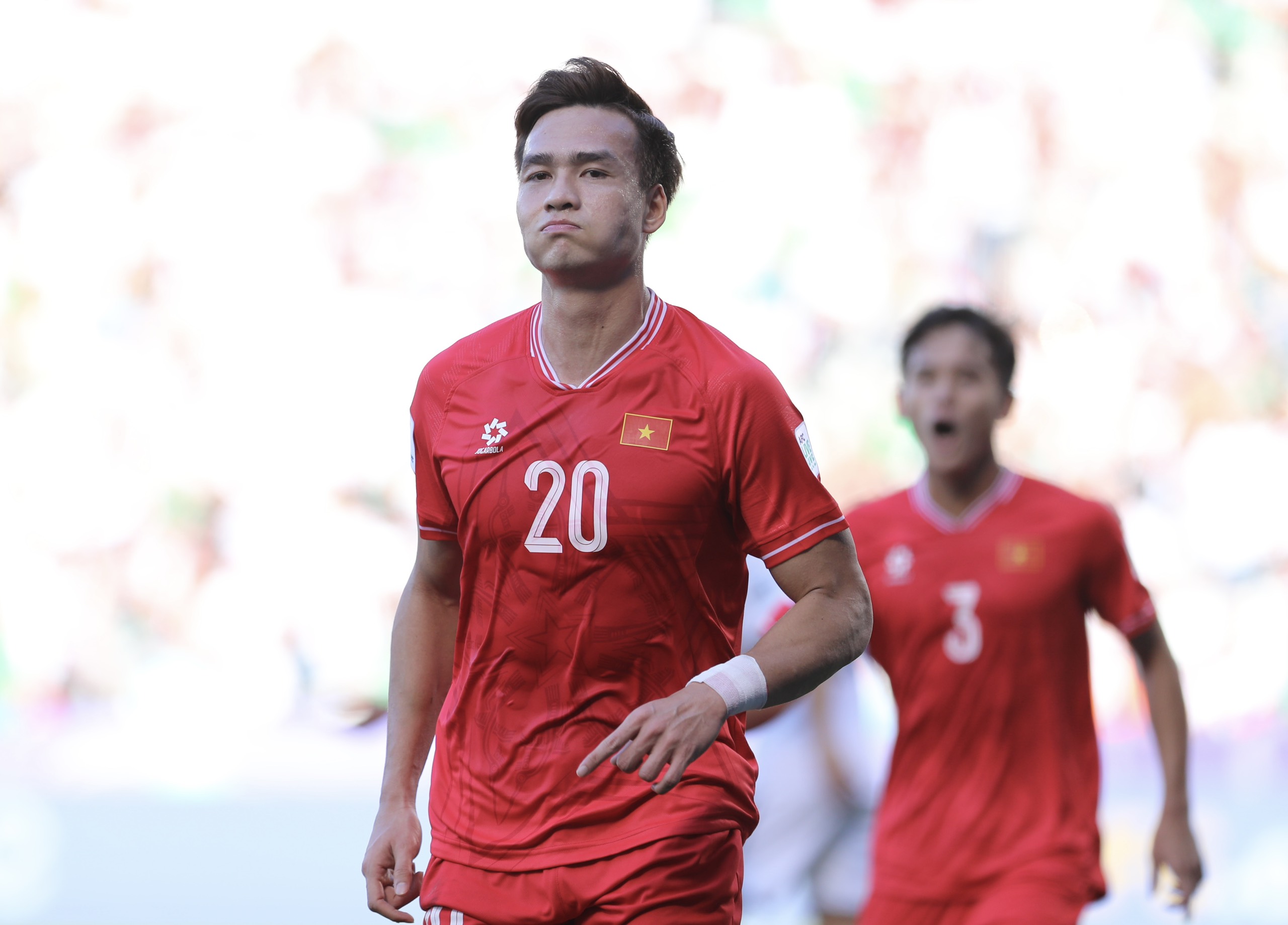 Tuyển Việt Nam mất trụ cột trong trận ra mắt của HLV Kim Sang Sik - Ảnh 1