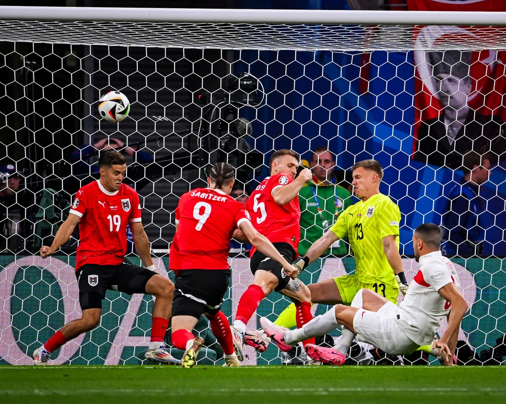 Người h&ugrave;ng Merih Demiral của Thổ Nhĩ Kỳ lập kỷ lục ở Euro  - Ảnh 1