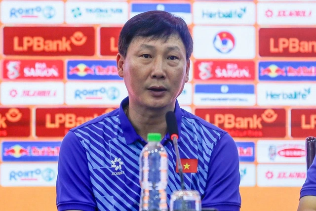 HLV Kim Sang Sik: &lsquo;Đội tuyển Việt Nam phải thắng Th&aacute;i Lan&rsquo; - Ảnh 1