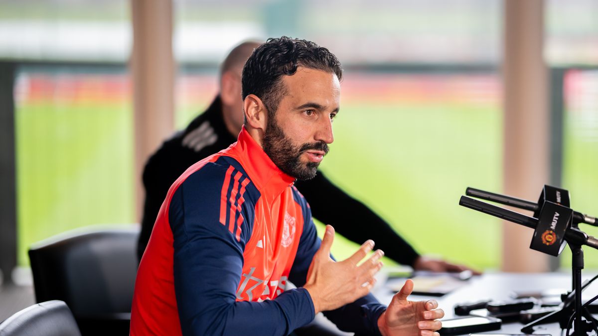 HLV Ruben Amorim kh&ocirc;ng cần lời khuy&ecirc;n của Sir Alex Ferguson - Ảnh 1