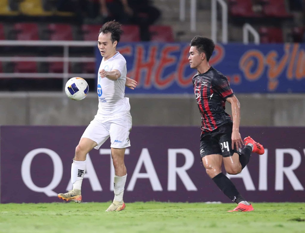 Nguyễn Xu&acirc;n Son thất bại ở c&uacute;p ch&acirc;u &Aacute; trước khi l&ecirc;n tập trung tuyển Việt Nam - Ảnh 1