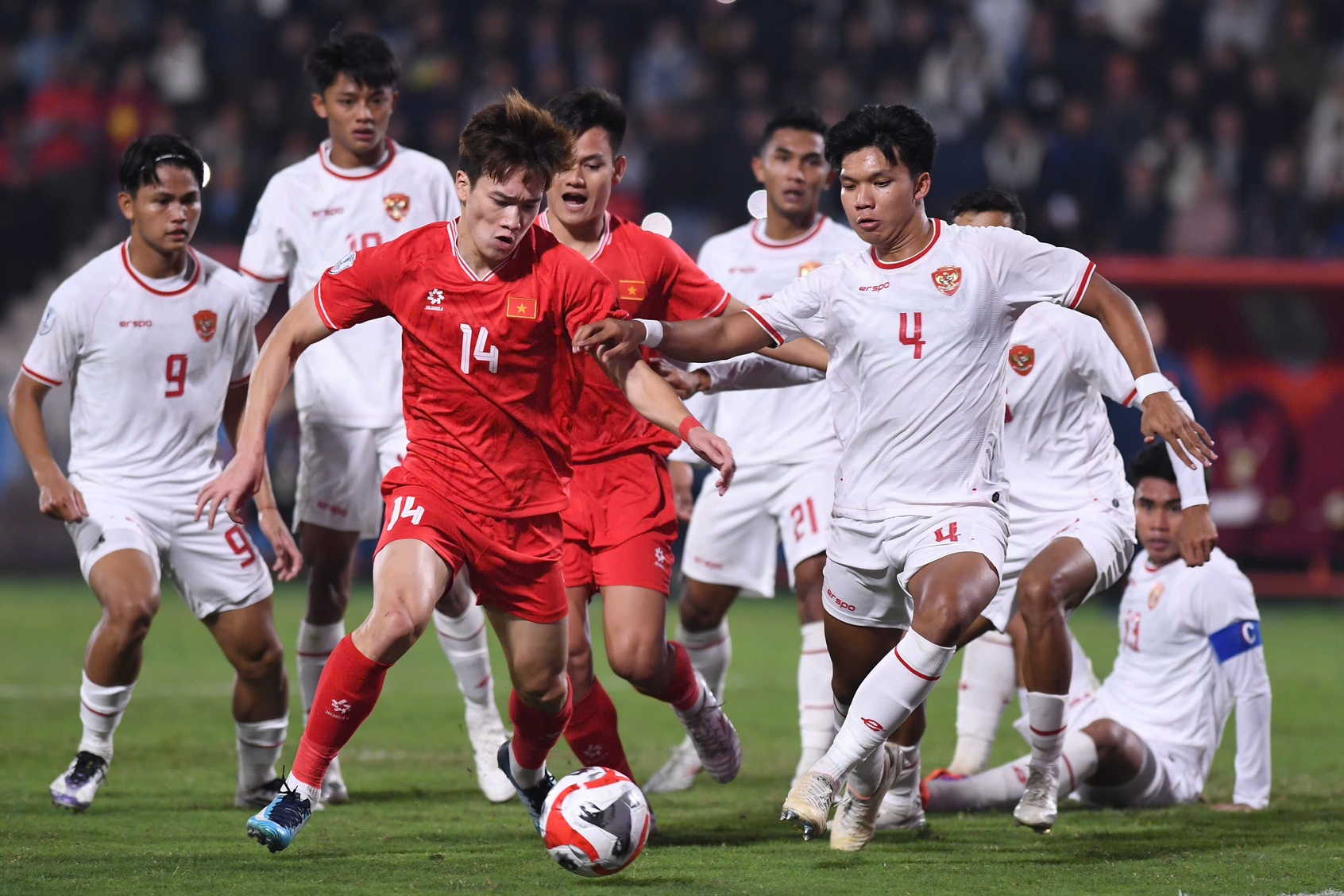 HLV Kim Sang Sik: &lsquo;T&ocirc;i tiếc v&igrave; đội tuyển Việt Nam kh&ocirc;ng thể thắng đậm&rsquo; - Ảnh 1