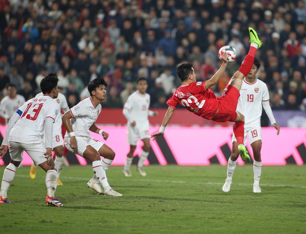 Quang Hải lập c&ocirc;ng, đội tuyển Việt Nam đ&aacute;nh bại Indonesia - Ảnh 1