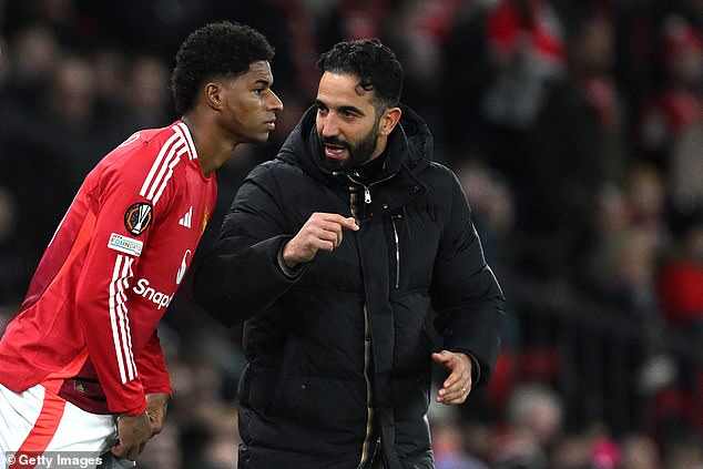 HLV Ruben Amorim bị chỉ tr&iacute;ch v&igrave; để Rashford rời MU - Ảnh 1