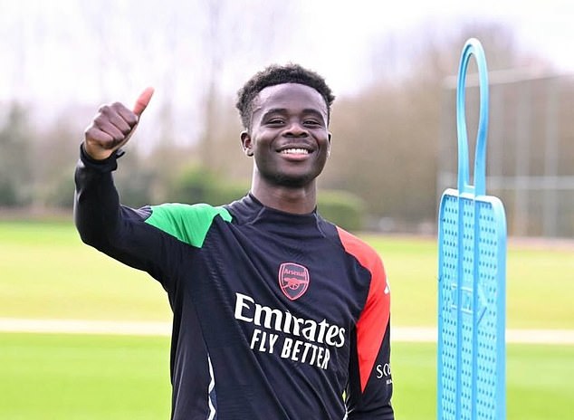 Mikel Arteta x&aacute;c nhận Bukayo Saka trở lại sau 3 th&aacute;ng chấn thương - Ảnh 1