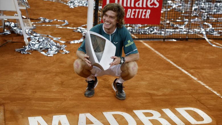 Nhà vô địch giải tennis Madrid Open 2025 nhận bao nhiêu tiền thưởng? - Ảnh 1