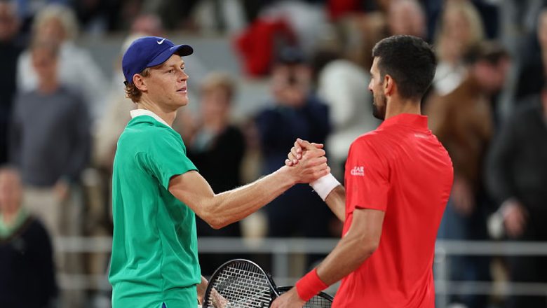 Sinner thắng Djokovic trận thứ tư liên tiếp, vào chung kết Roland Garros 2025 - Ảnh 1