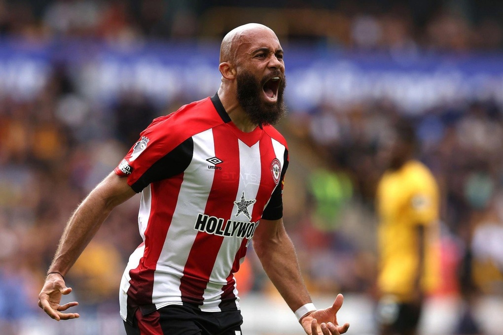 MU n&acirc;ng gi&aacute; hỏi mua Bryan Mbeumo - Ảnh 1