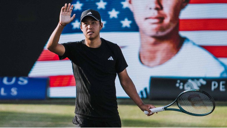 Tay vợt gốc Việt Learner Tien thắng dễ trận ra quân Mallorca Open 2025 - Ảnh 1