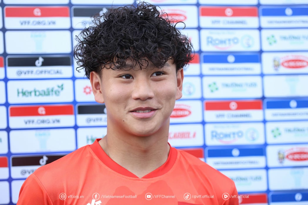 HLV Kim Sang Sik gạch t&ecirc;n Việt kiểu khỏi danh s&aacute;ch U23 Việt Nam - Ảnh 2