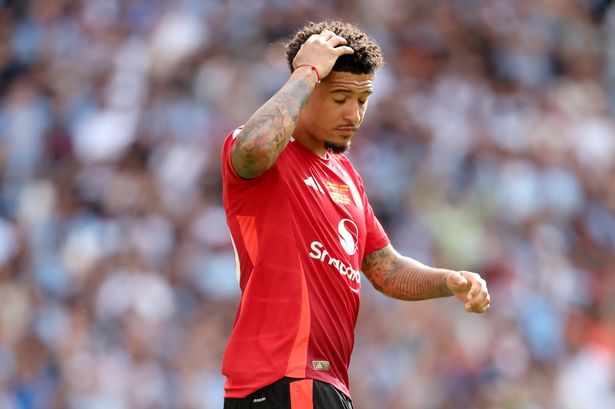 Jadon Sancho từ chối AS Roma, MU l&acirc;m v&agrave;o bế tắc - Ảnh 1