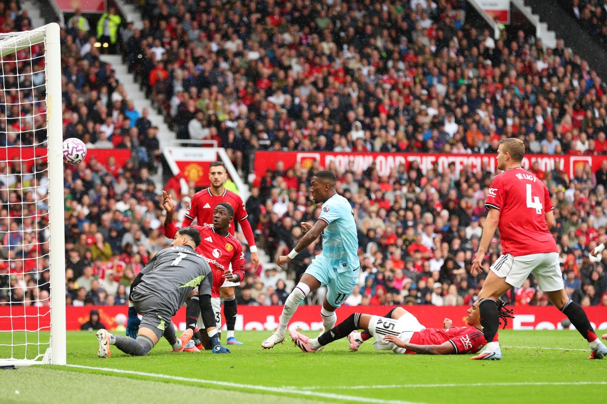 C&aacute;c ng&ocirc;i sao MU đ&ograve;i loại Onana v&agrave; Bayindir - Ảnh 1