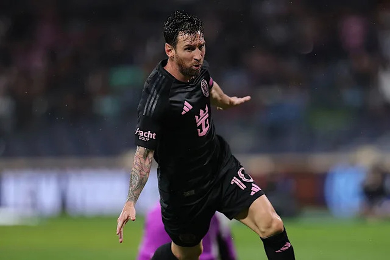 Messi lập c&uacute; đ&uacute;p, Inter Miami gi&agrave;nh v&eacute; v&agrave;o v&ograve;ng play-off - Ảnh 1