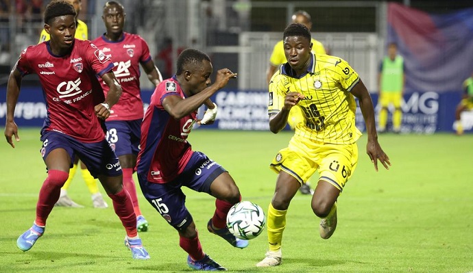 Nhận định, soi kèo Pau FC vs Clermont Foot, 1h00 ngày 4/10: Bám đuổi ngôi đầu - Ảnh 8
