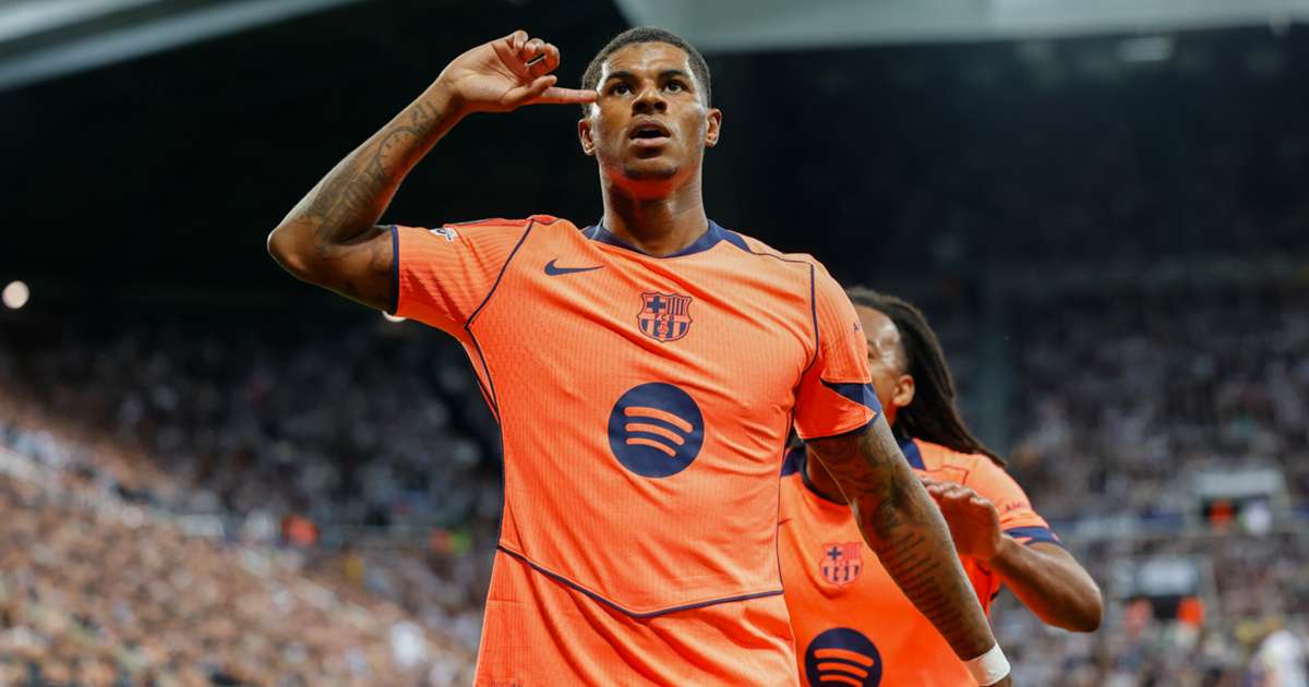 Barcelona sẵn s&agrave;ng vung tiền mua đứt Rashford - Ảnh 1